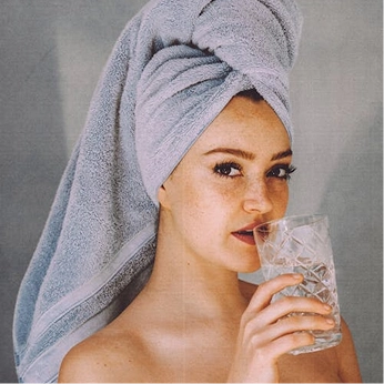 serviette-cheveux-hydratation